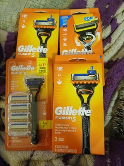 Gillette Fusion5 Razor Bundle – 4 Packages