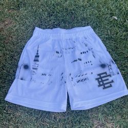 Eric Emanuel White Skyline Small 