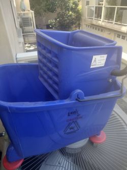 Mop bucket