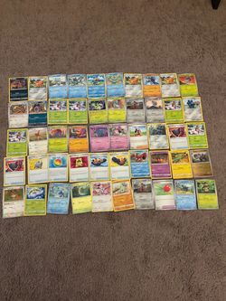 Pokémon Trading Cards Lot – 50 Mixed Cards