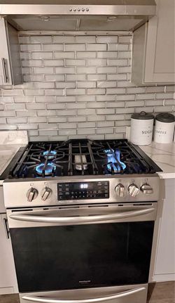 Frigidaire Gallery Gas Range Stainless Steel