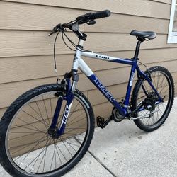 Aluminum Bike 🚴 Trek Sz 26