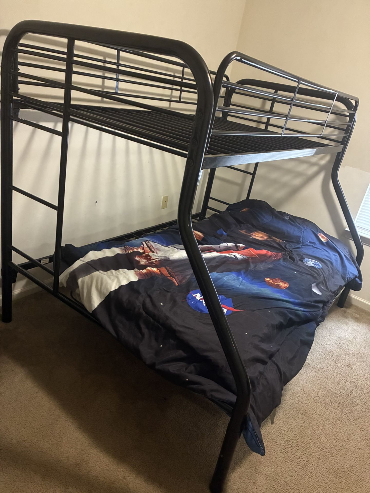 Black Twin/full Bump Bed 