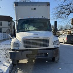 26 Foot 2012 Freightliner M2 