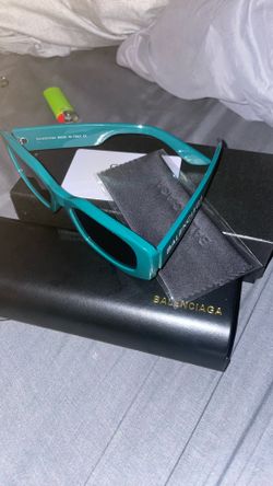 balenci shades