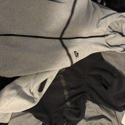 Black And White XL Nike Tec 