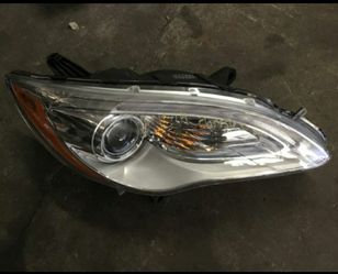 2011-2014 Chrysler 200 Driver side headlight