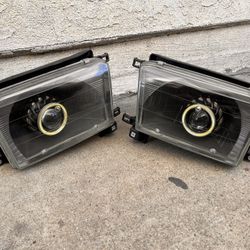 Toyota 4 runner Headlights 