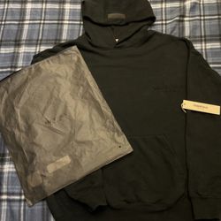 Fear of God Essentials Stretch Limo/Black Hoodie XS 