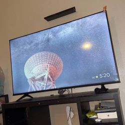 Hisense TV 50”