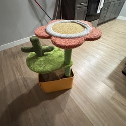 Whimsical Cactus & Flower Cat Tower – Scratching Post & Condo