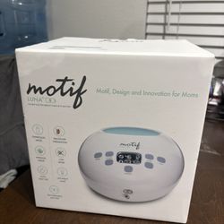 Motif Luna Breast Pump + Medela Manual Pump + Flanges