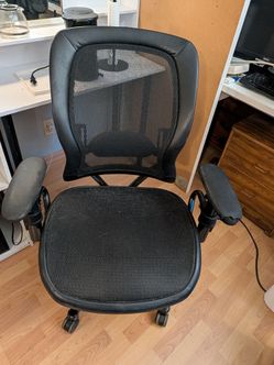CHAIRS FOR CHEAP (USC 90007)