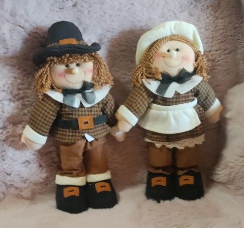 Vintage Thanksgiving Decor For Your Home. Boy And Girl Pilgrim Dolls , Heavy, Well Made, They Stand By Themselves ,14 Inches Tall, Turkey Day Decor