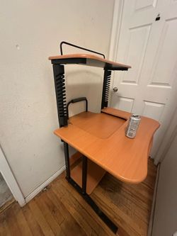DESK