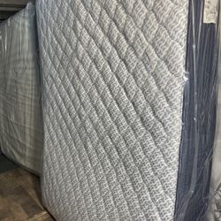 Mattress King Sealy