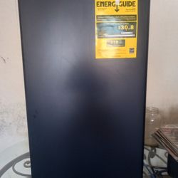 Galanz Mini Fridge 3.3 Cubic Feet 