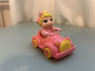 Vintage Miss Piggy McDonald’s Toy Car