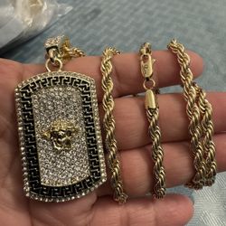 Gold plated Necklace And Pendant 