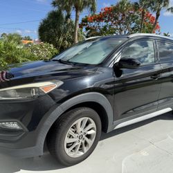 Tucson Hyundai