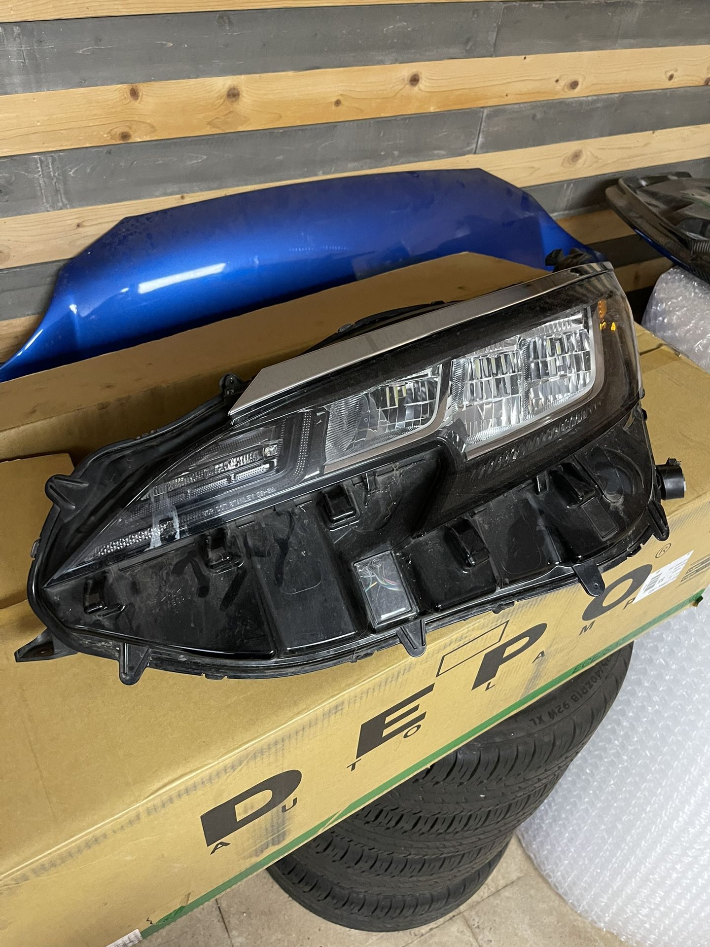 Used 2021 22 23 24 OEM Toyota Driver Side Headlight
