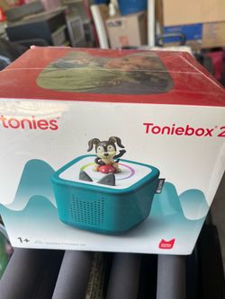 BRAND NEW IN BOX: Toniebox 2 starter set with Wonder figurine.