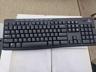 Logitech Full-Size Wired Keyboard