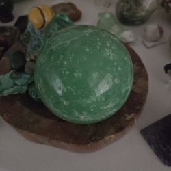 Jade sphere