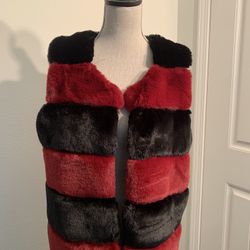 Faux Fur Vest !!!! ♥️♥️♥️ 