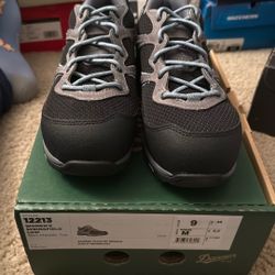 Women’s Danner Springfield Low Non-Metallic Toe