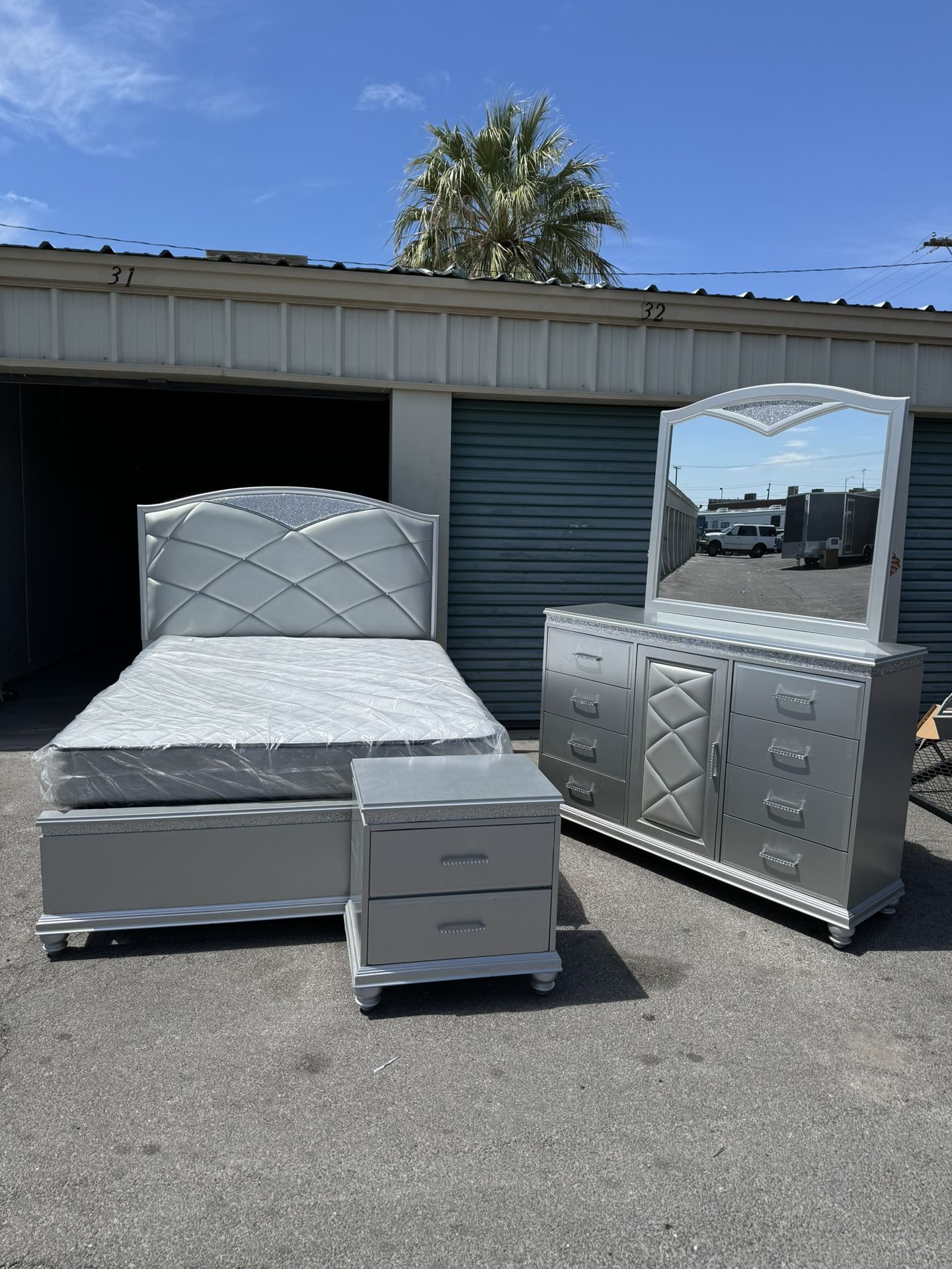 Queen Bedroom Set With Brand New Mattress 