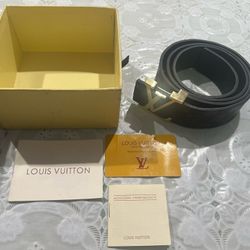 Louis Vuitton Belt Original - Comes Inside Fair Condition $150 
