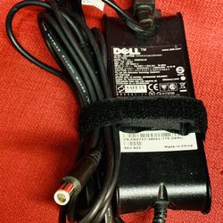 Genuine Dell Replacement Laptop Power Adapter 0XD757 DA90PS0-00