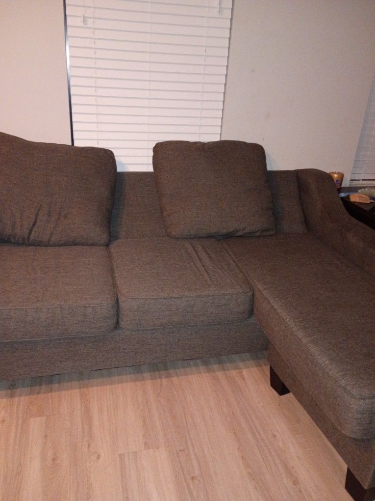 Sectional Couch 