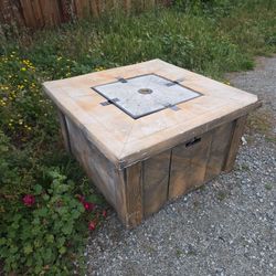 Fire Pit  (Free)