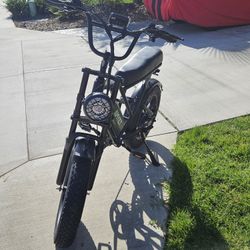 New AMYET V9-G60 1500W Peak Moped-Style EBike