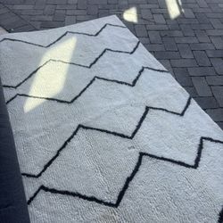 Pottery Barn 8x10 Rug