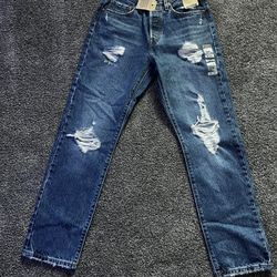 Women’s Levi Jeans