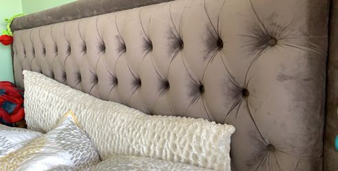 King upholstered bed frame