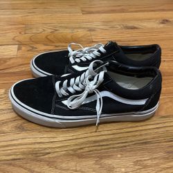 Classic Black & White Vans Low (Used)
