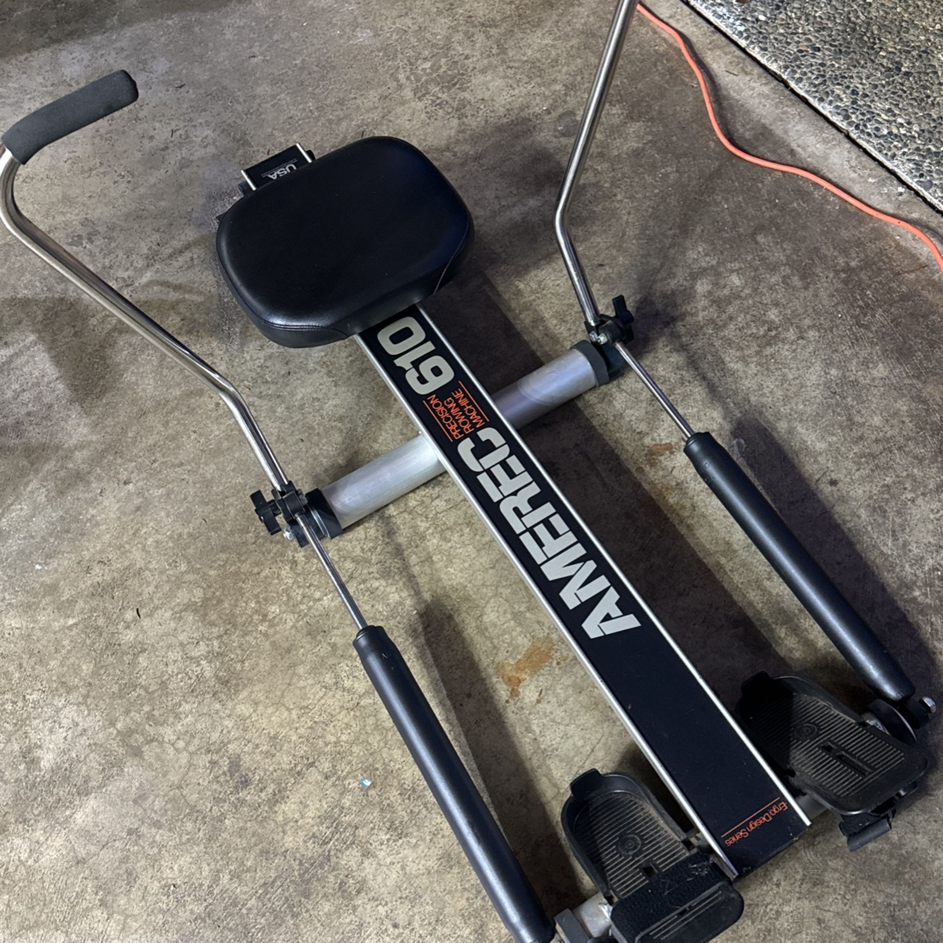Rowing Machine Manufactured By PRECOR for Sale in Kirkland, WA - OfferUp