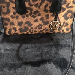 New Michael Kors Purse 