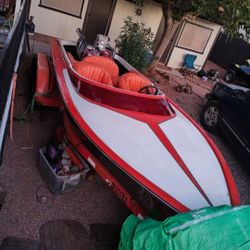 1998 Eliminator Hull Jet Boat with 464 Motor