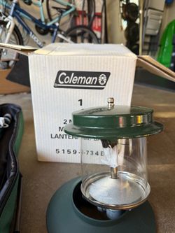 Coleman Lantern w/ Base