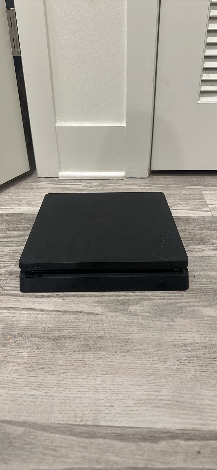 PlayStation 4 1TB