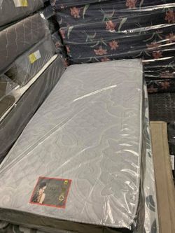 Twin mattress