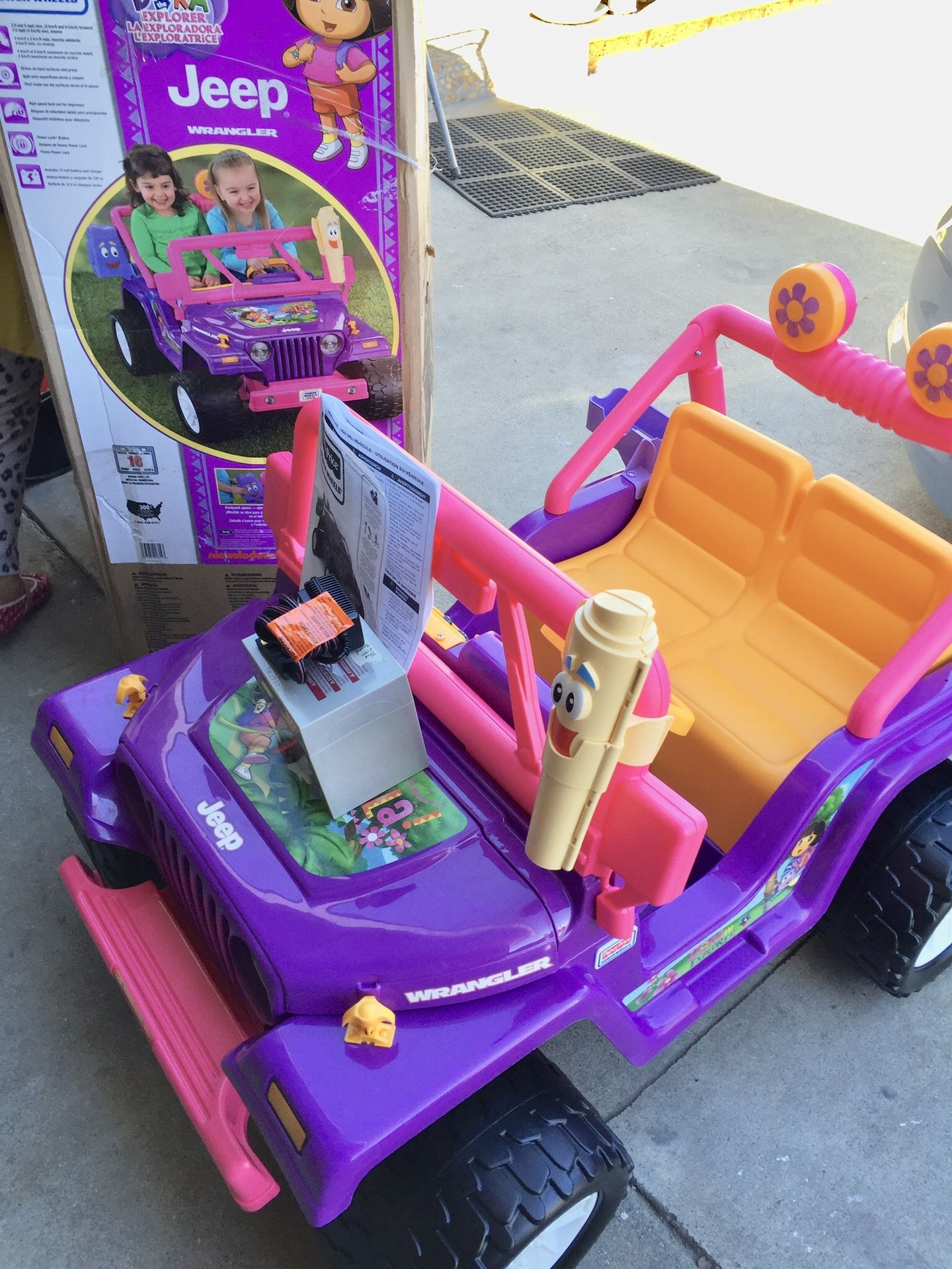Power wheels cheap dora jeep
