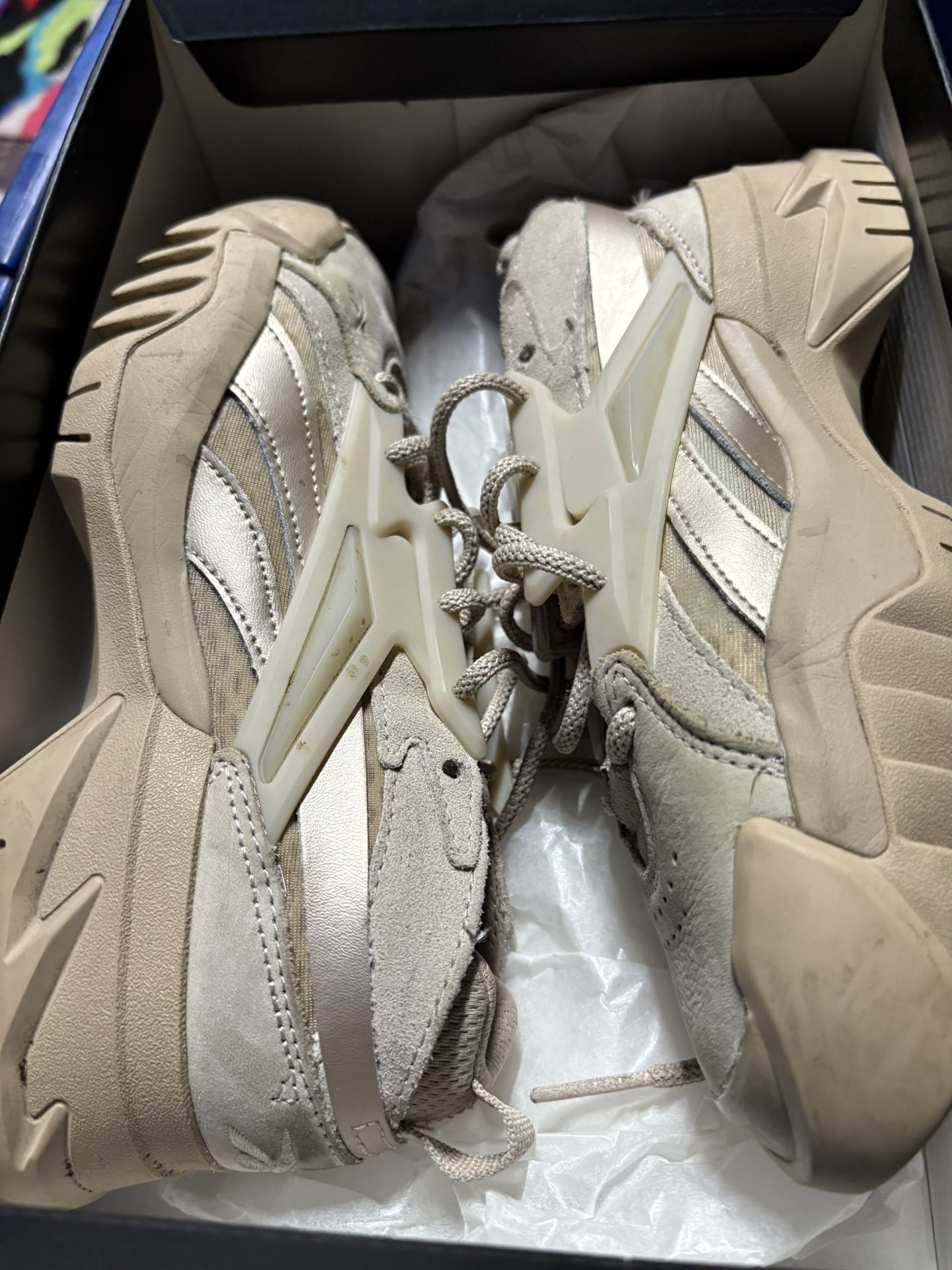 Reebok Size 6.5