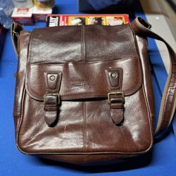Tommy Bahama Leather Shoulder Bag ( Men’s)