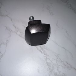 PULL KNOBS (24 PIECES)